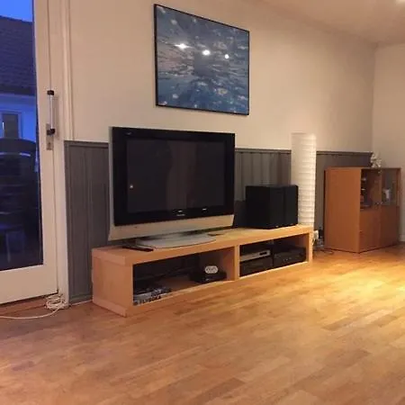 Rum i privatbostad Ons In Walk To 10min *